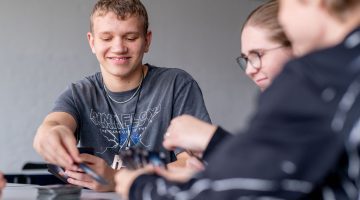 Efterskoleelever med høretab på Design- og Idrætsefterskolen Skamling